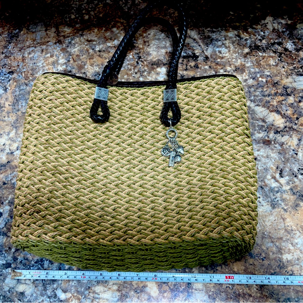 BRIGHTON womens purse. Macrame shell paisley lining.